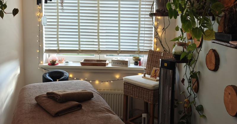 Massage with Soundhealing (women only) - Massage, Guérison par le son, Coupes chantantes