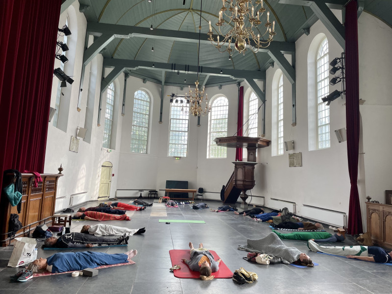Yin yoga, yoga nidra & sound bath Buiksloterkerk