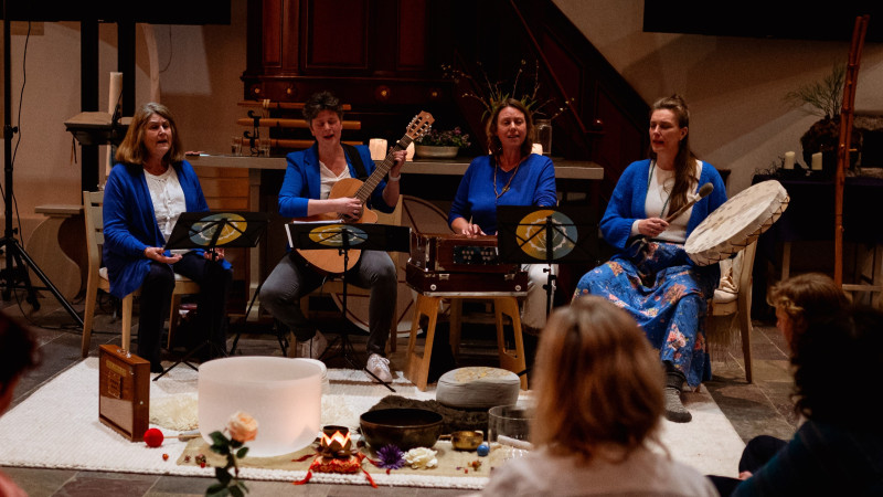 Mantra meezing concert met Anadya