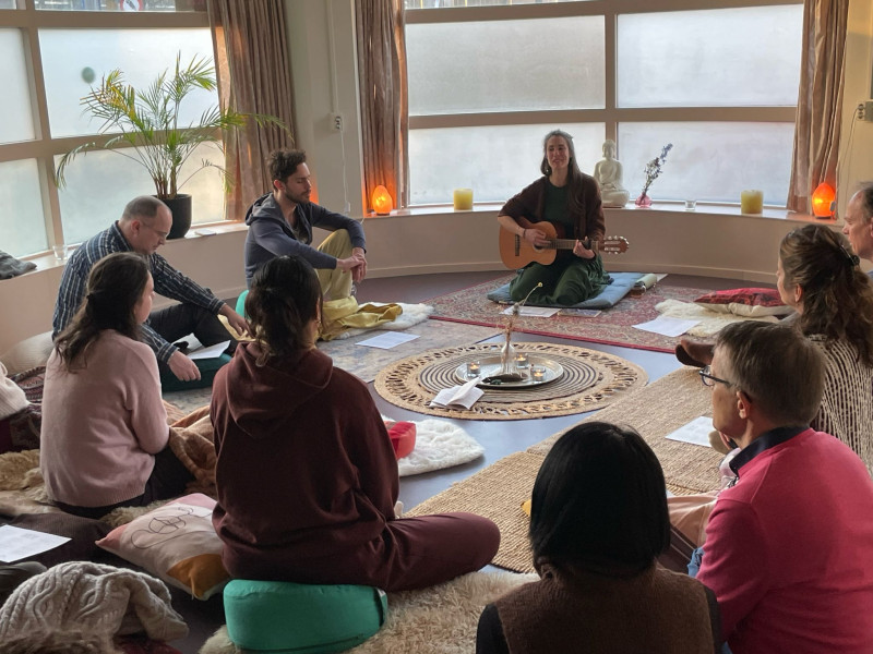 Free Your Voice: Mantra Singing Circle - Mantra zingen