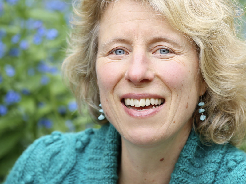 Anke de Jong - Stem en Intuïtie