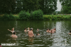 photo gallery image 01