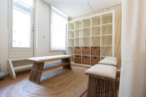 photo gallery image 01