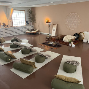 photo gallery image 01