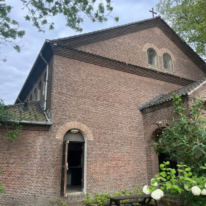 photo gallery image 01