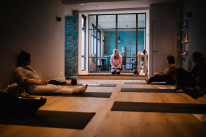 photo gallery image 01