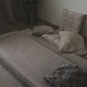 photo gallery image 01