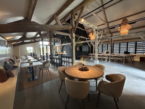 photo gallery image 01