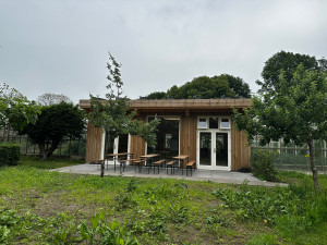 photo gallery image 01