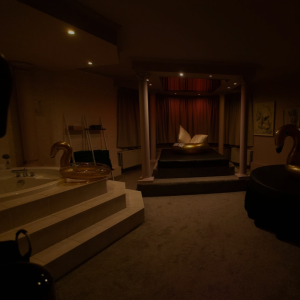 photo gallery image 01