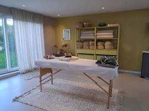photo gallery image 01