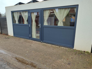 photo gallery image 01