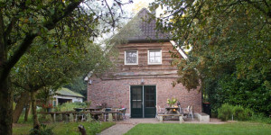 photo gallery image 01
