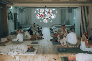 photo gallery image 01