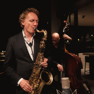 photo gallery image 01