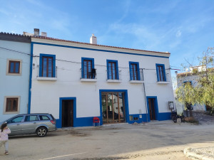 photo gallery image 01