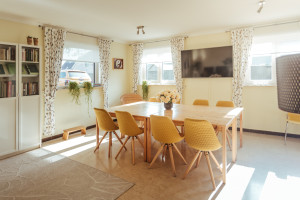 photo gallery image 01