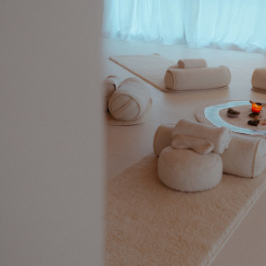 photo gallery image 01
