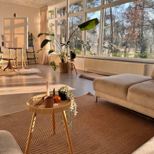 photo gallery image 01