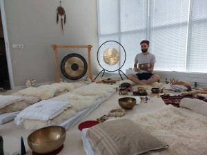 photo gallery image 01