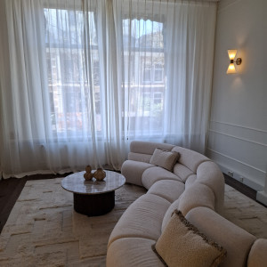 photo gallery image 01