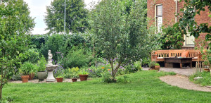 photo gallery image 01