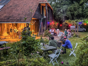 photo gallery image 01