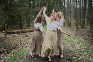 photo gallery image 01