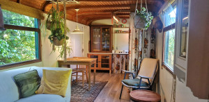 photo gallery image 01