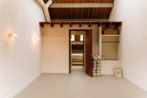 photo gallery image 01