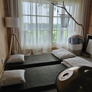 photo gallery image 01