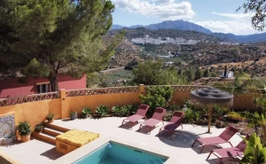 photo gallery image 01