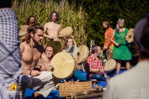 photo gallery image 01