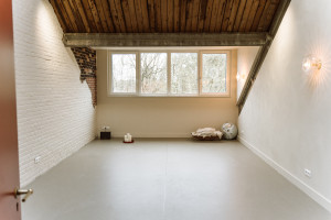 photo gallery image 01